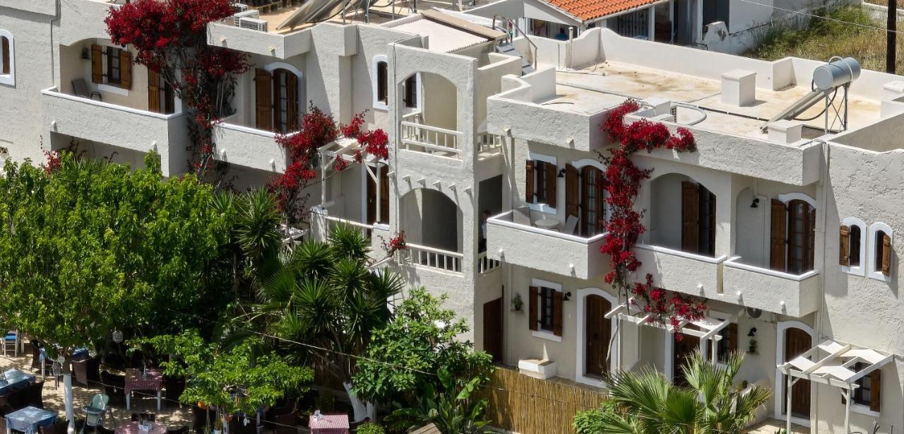 Mila Malia Studios Hotel エクステリア 写真