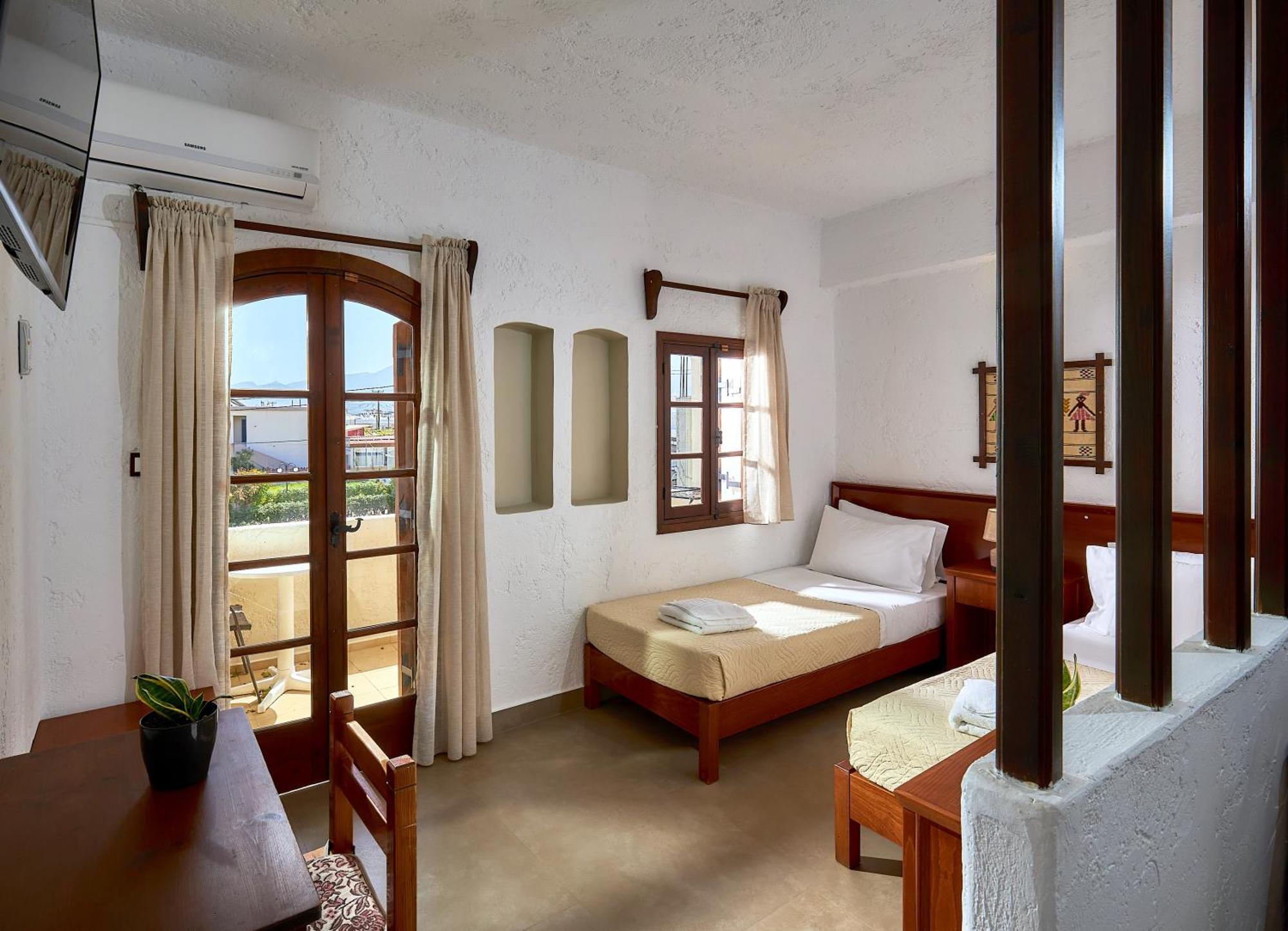 Mila Malia Studios Hotel エクステリア 写真
