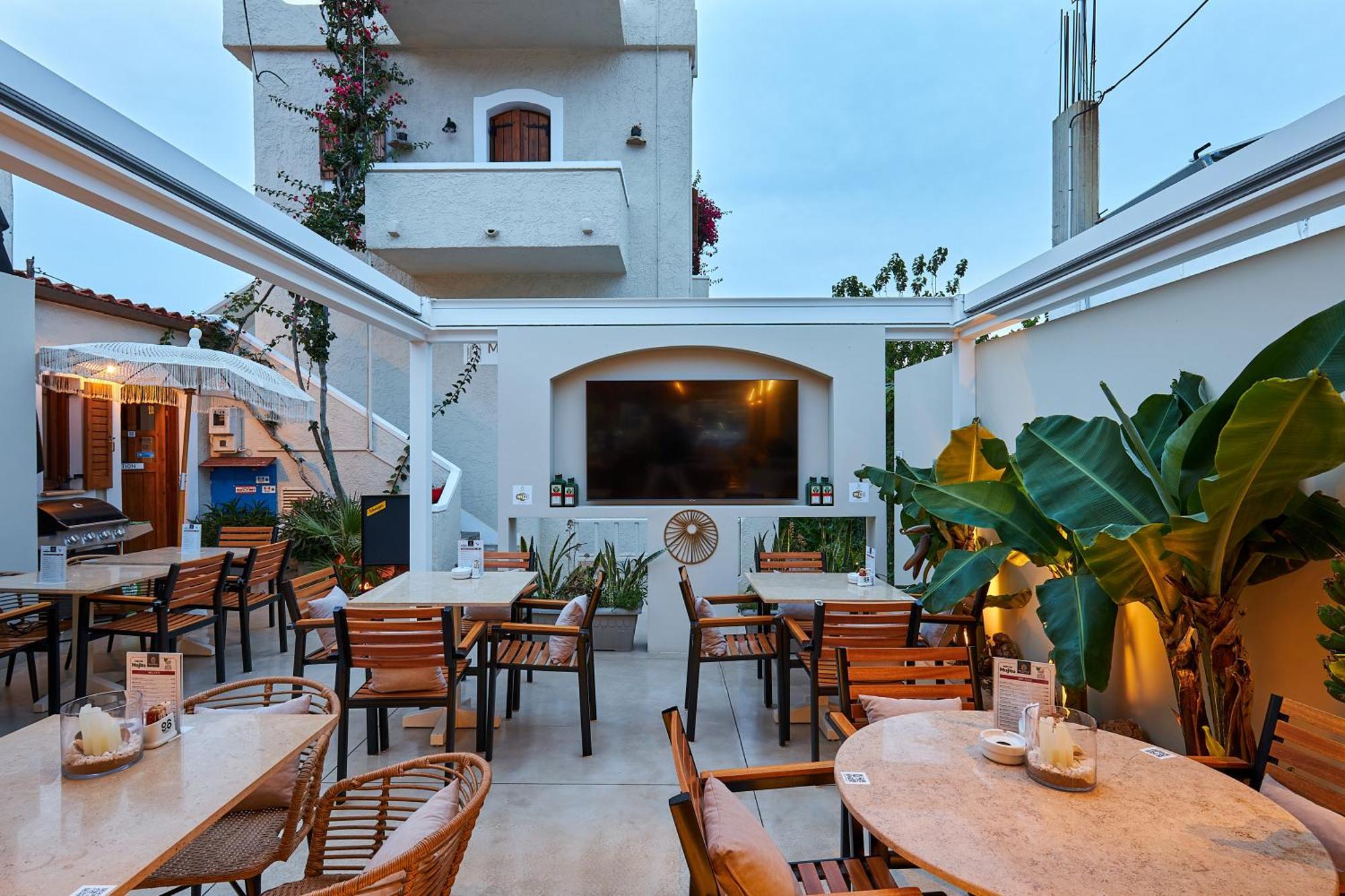 Mila Malia Studios Hotel エクステリア 写真