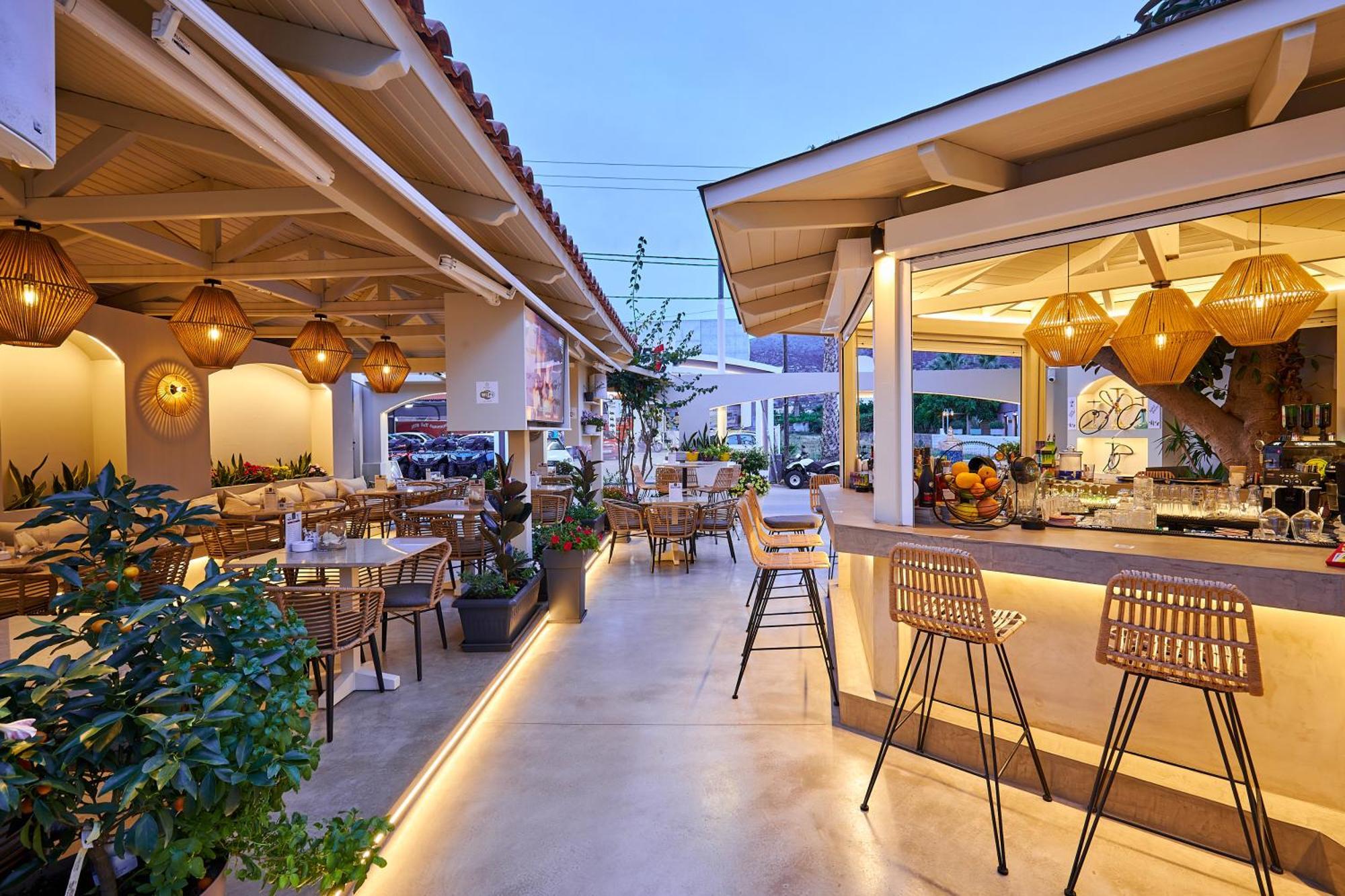 Mila Malia Studios Hotel エクステリア 写真