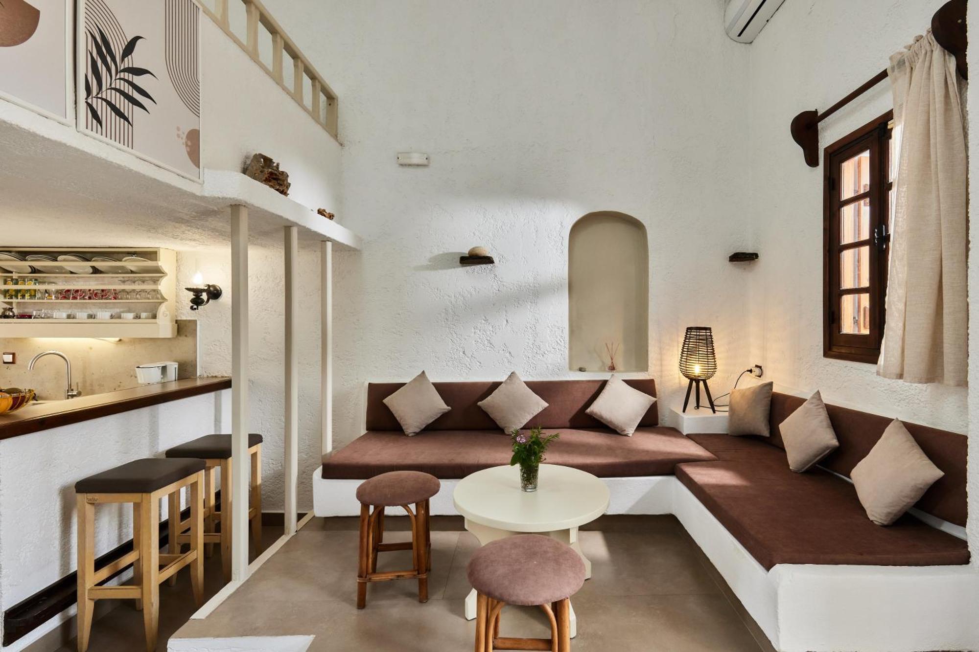 Mila Malia Studios Hotel エクステリア 写真